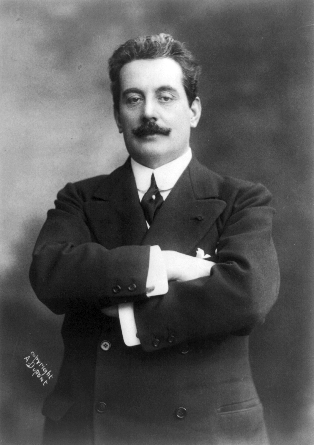 Retrato de Giacomo Puccini, 1908
